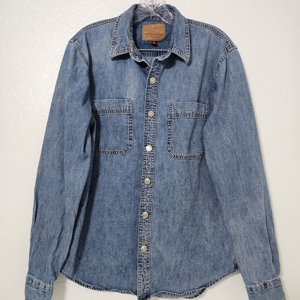 Lucky Brand Denim Shirt Men’s Medium Classic Fit Long Sleeve Button Up Blue - Picture 2 of 8